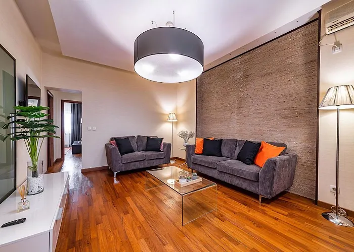 Victoria Secret - Central Apartment With View