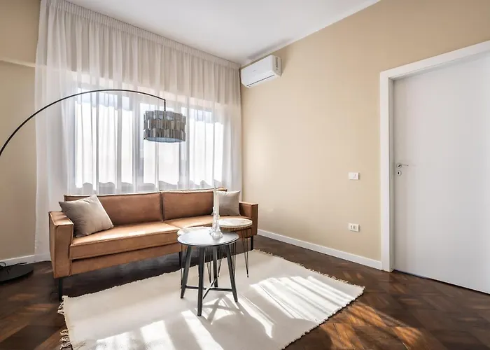 Elegant Two Bedrooms Apartment