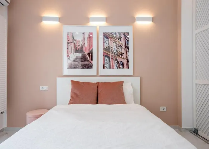 Fantastic City Center Apartment