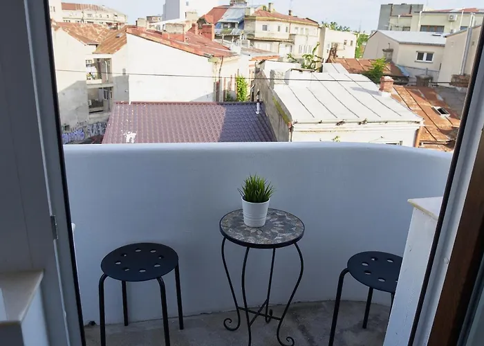 Metropole Apartments Old Town