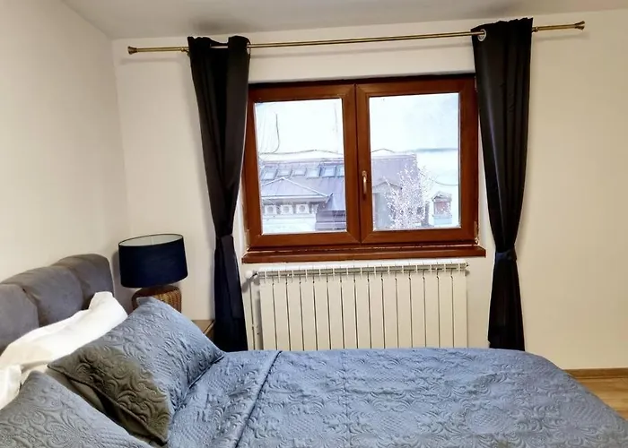 Cozy Apartment Near City Center