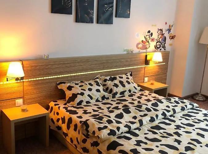 Yamalux Apartments - Lakeside Apartment - Ringrand Residence