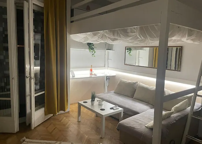Cozy Studio Near Cismigiu Park