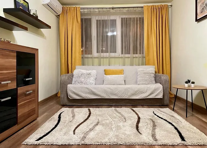 Cozy And Clean Apartment, Near National Arena