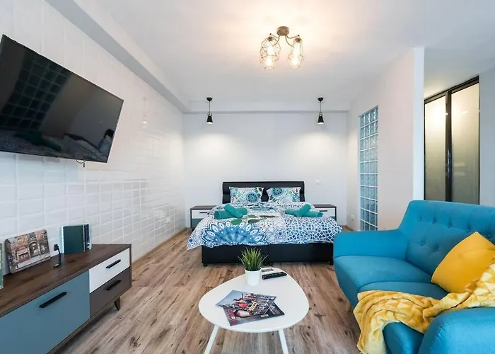 New Era Studio Near Old Town