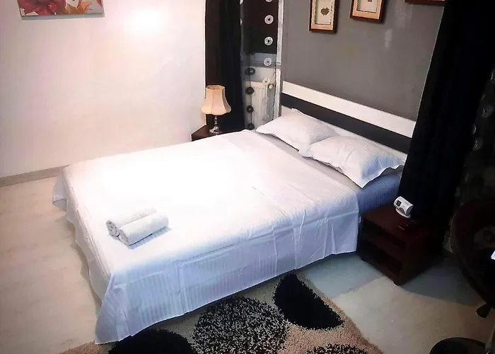 Studio In Near North Station