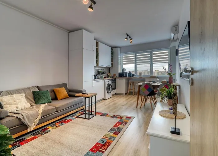 Homie Studio Apartment - Private Parking - Self Check-In