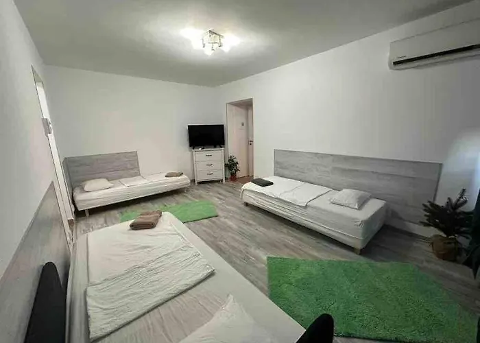 24 Ior By Green Apartments
