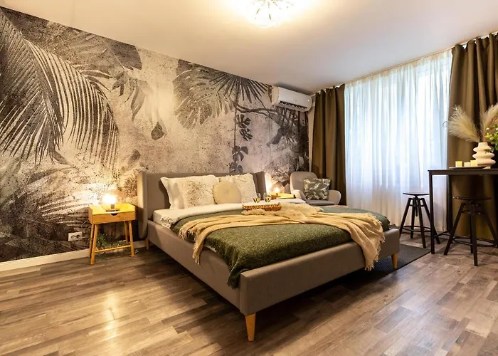 Charming Studio With Parking - The Perfect Getaway