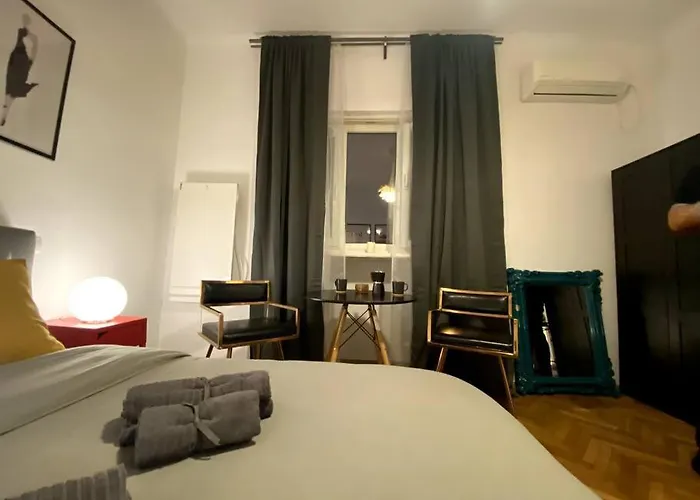 Cozy City Centre Studio
