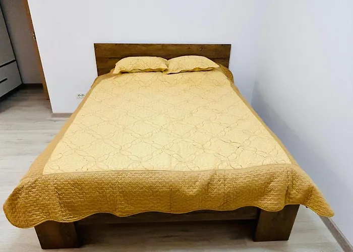 Modern Studio Near The Old Town Center, Subway, Park And Mall