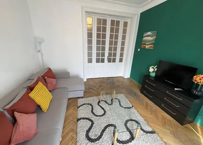 Sweethome Near Historical Center