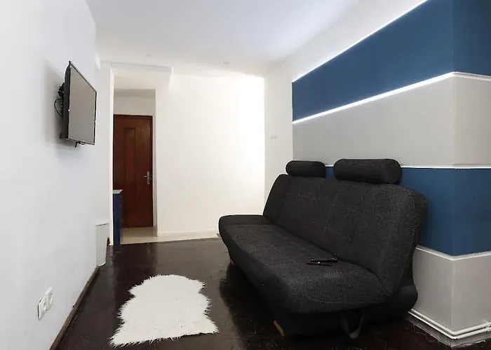 1 Bdrm Apartment In City Center