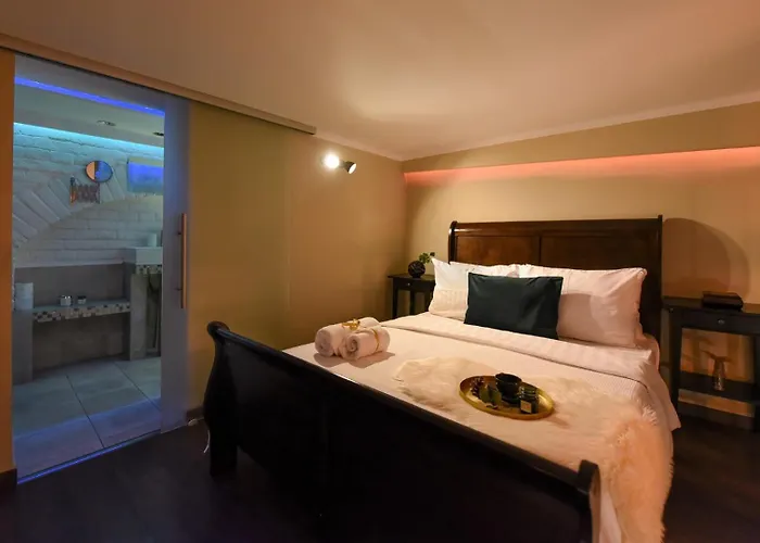 Regina Elisabeta Duplex-Style Studios: Cozy Haven In The City Center