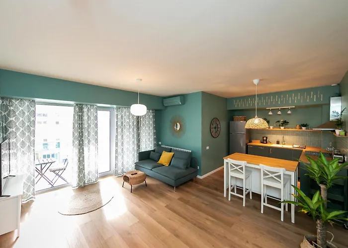 Blue Shadow - Moxa Home - New Building