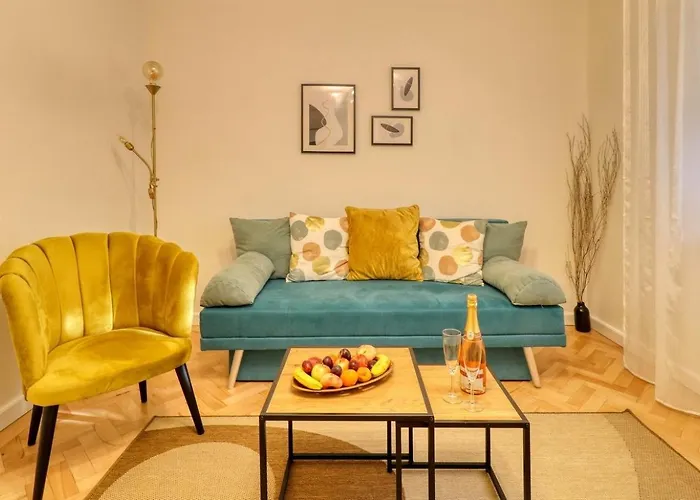 Quito Apartment - Stylish & Quiet