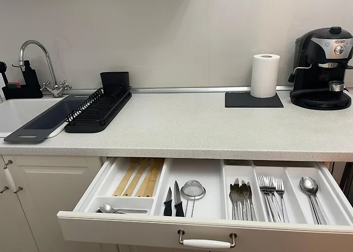 Emm Apartament - 100M Parc Si Metrou Tinererului