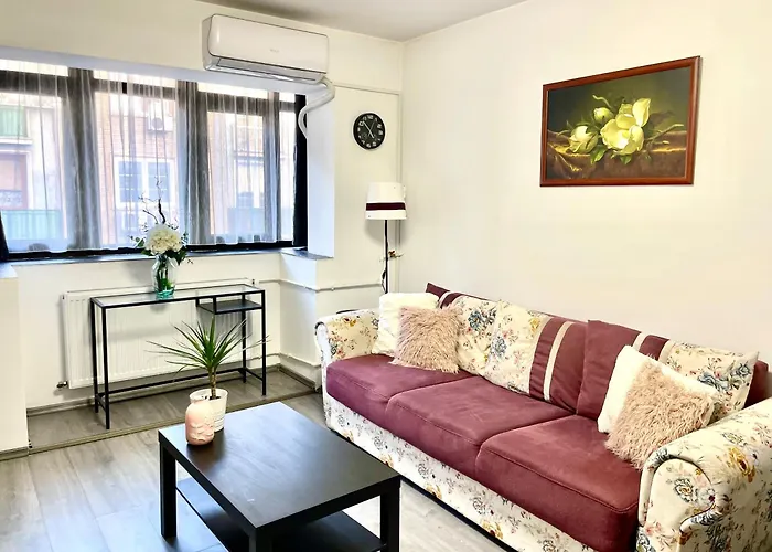 Tower Old City Apartment