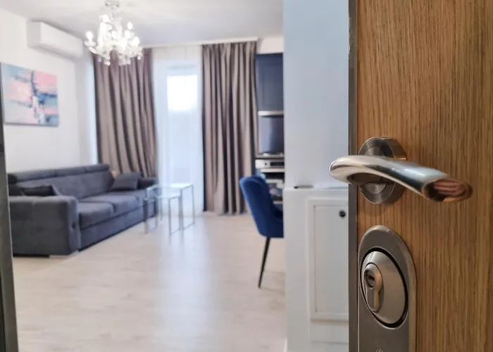 Chic Apartment Near Therme And Airport