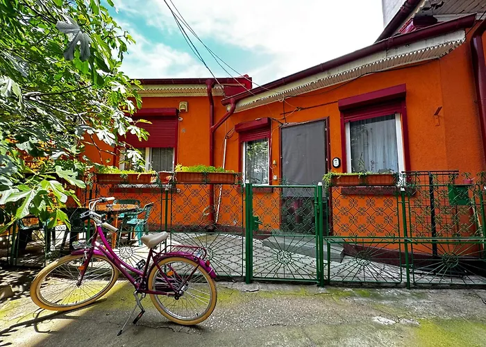 Casa Aron