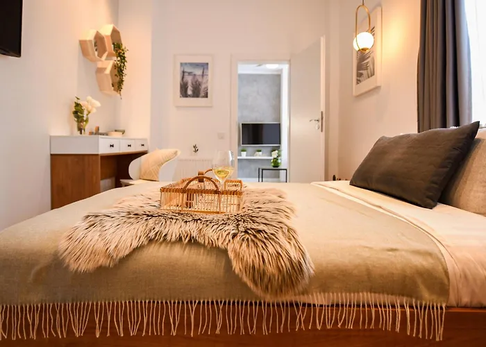 Central Apartments Near Cismigiu - Where Style Meets City Convenience