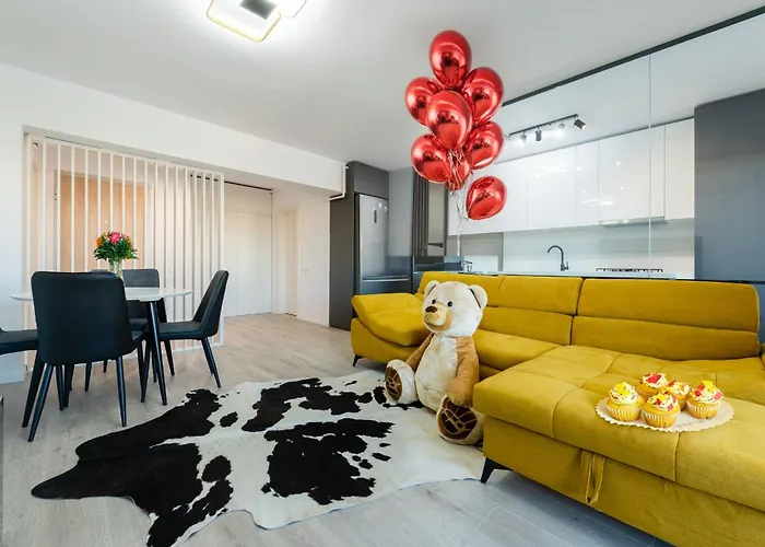 Vanda - Park-View Apartment With Private Balcony