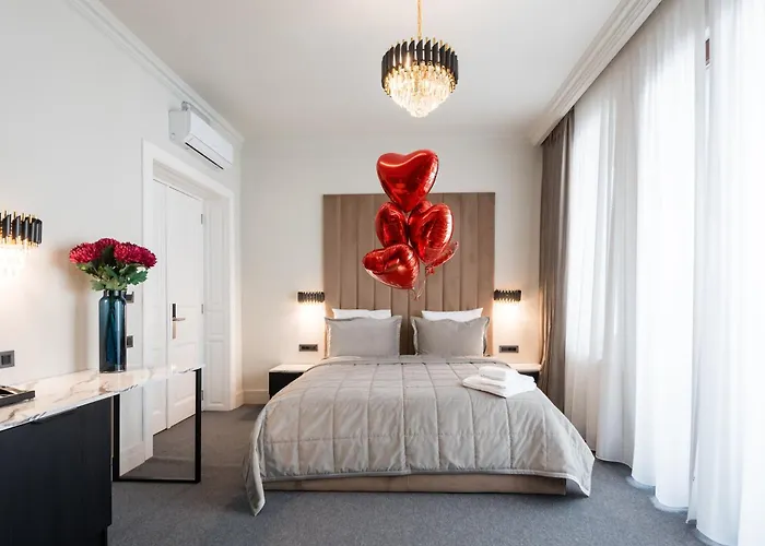 Highline Downtown Aparthotel Oldtown Unirii Square