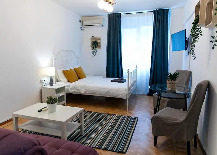 Color Apartment Regina Elisabeta 23