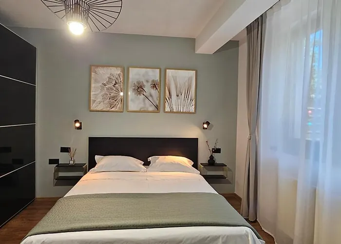 Exclusive Living Apartment