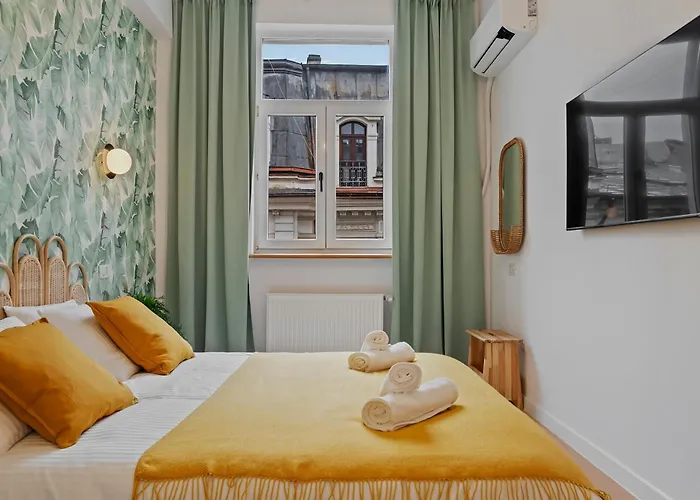 Old City Rise Apartment