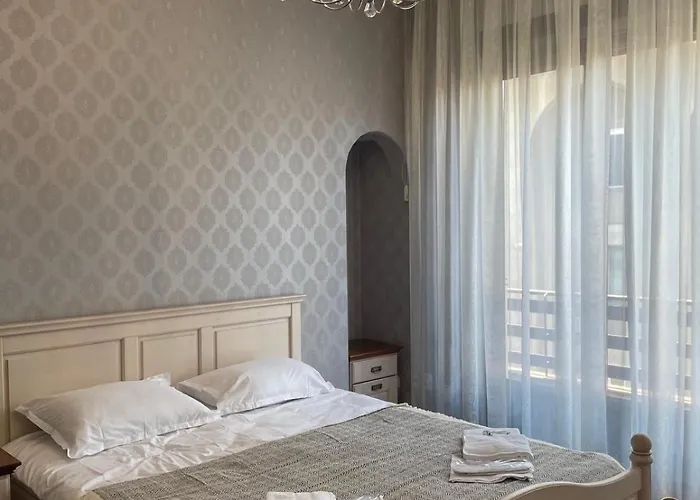Luxury City Center Residence