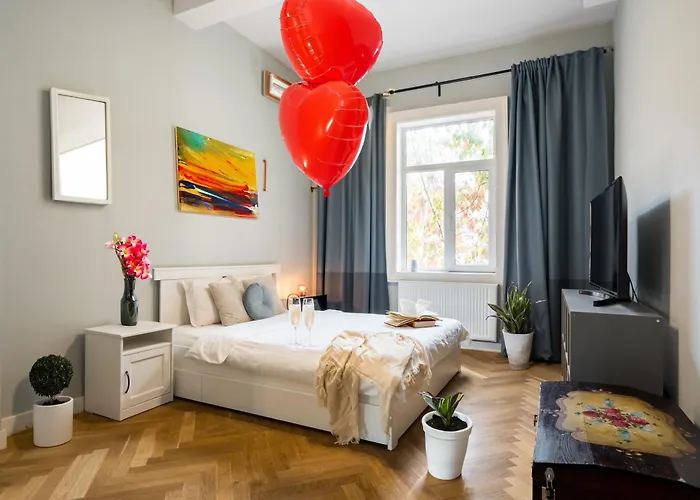Chic Studio Near Bucharest\'S Top Landmarks