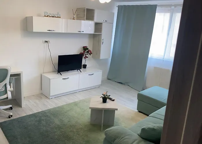 Downtown By The Sea- 2 Bdr Apartment
