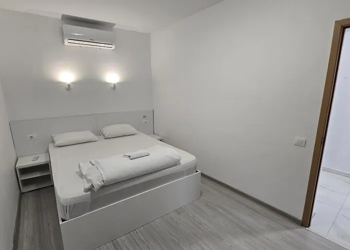 Continetal Standard Studio