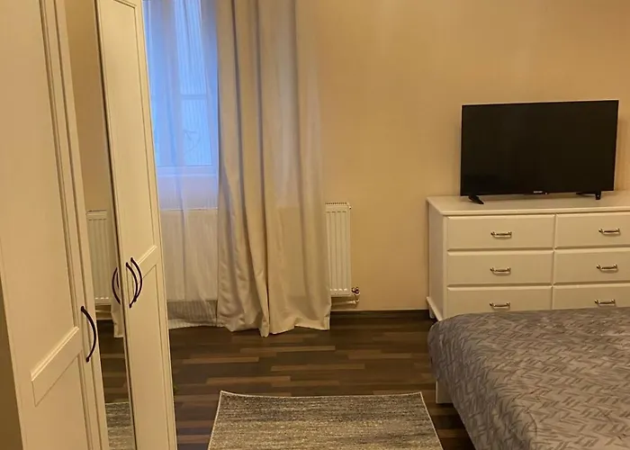 House With 2 Bedrooms