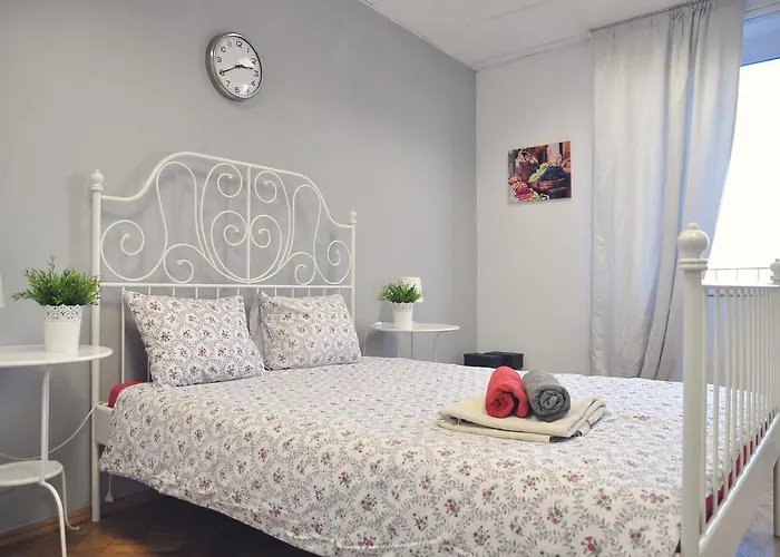 6 Sense Apartment