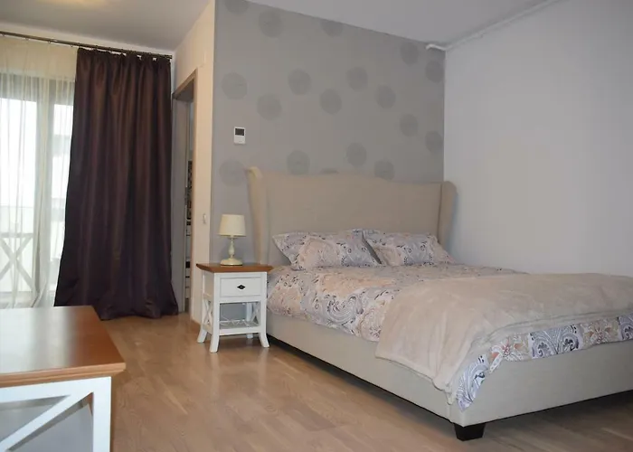 Victoria\'S Home Banu Manta