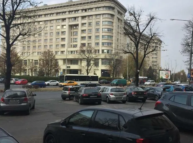 Beatrice Apartment
