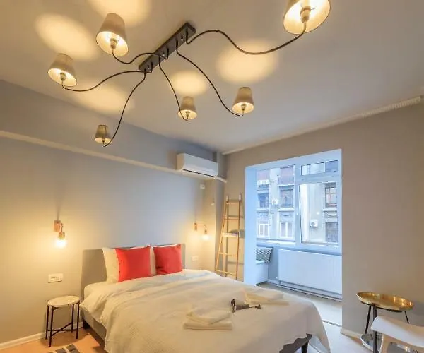 Chic Studio - Ferrari - Old Town