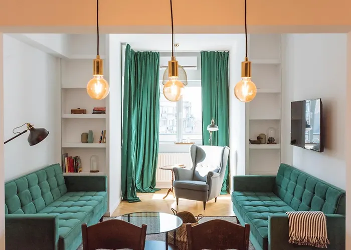 Brezoianu Spacious Flat