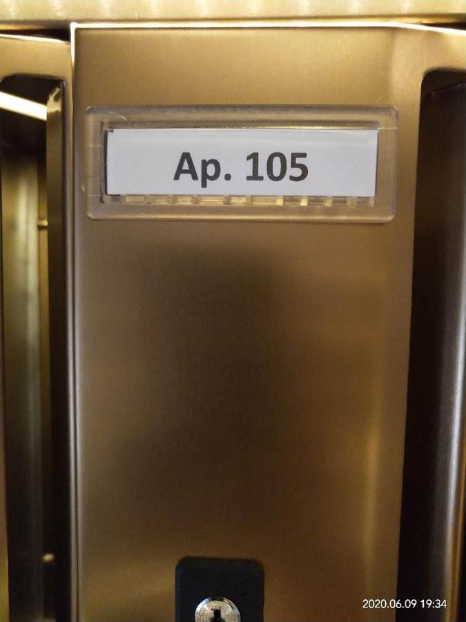 21 Apartament