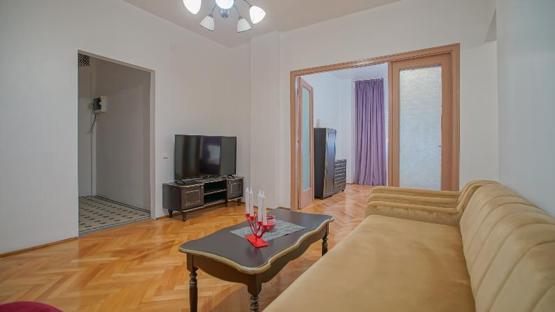 Cn2i Luxury Universitate Apartment
