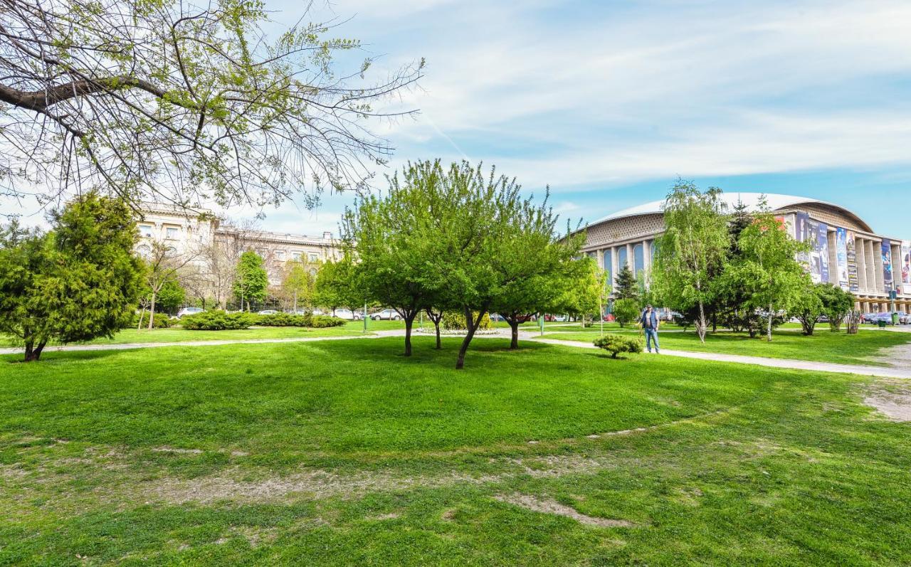 Park Apartment-cismigiu Garden * Bucharest