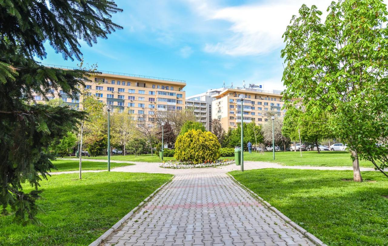 Park Apartment-cismigiu Garden * Bucharest