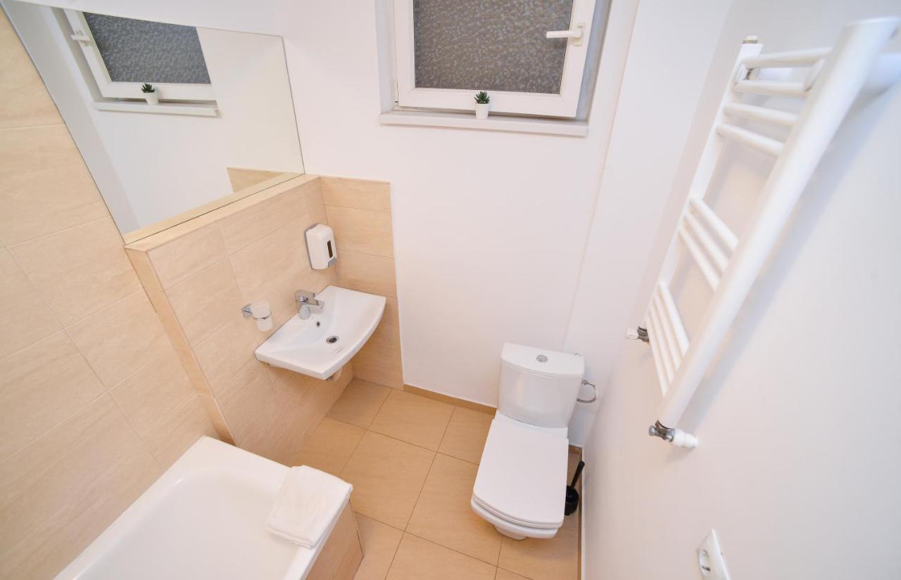 Park Apartment-cismigiu Garden * Bucharest