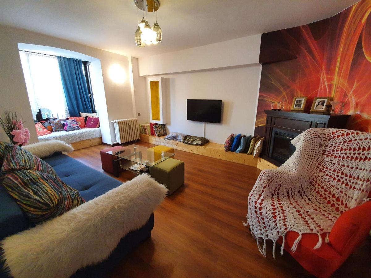 Pedestrian Old Town 3 Bedrooms By Orchid Garden Apartment Bucharest