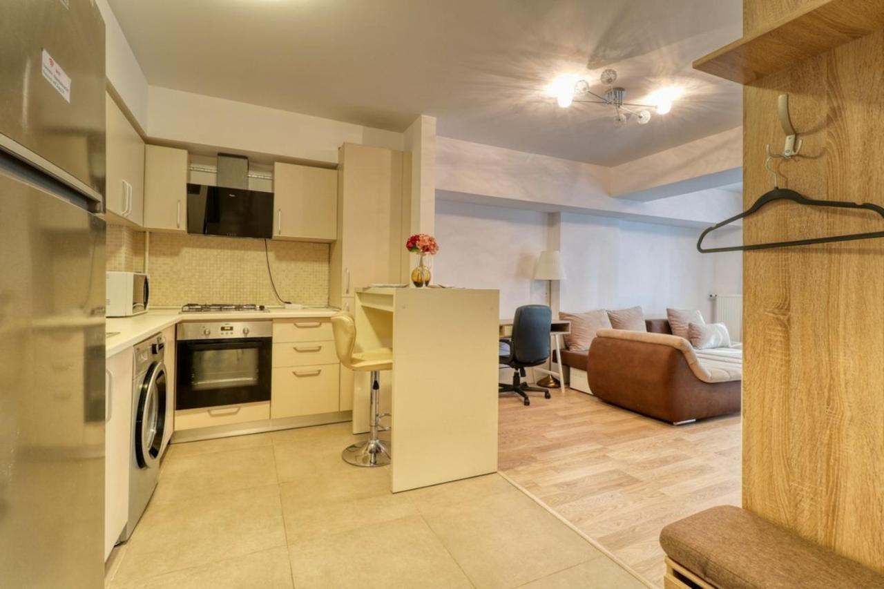 Luxury Politehnica Park Near Old Town Apartment