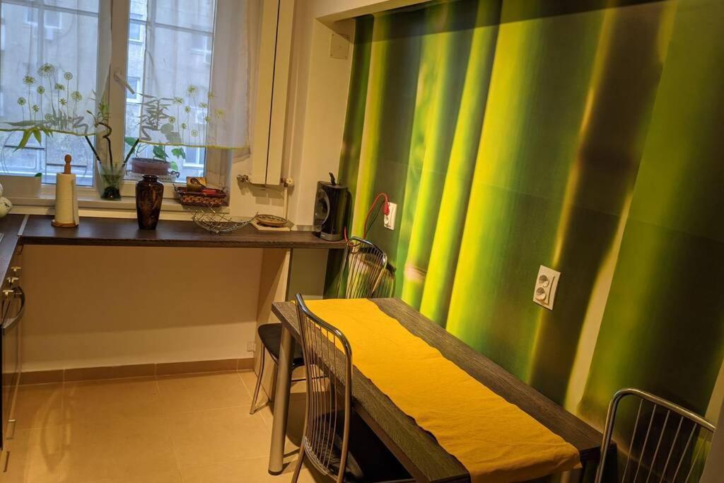 75 M2 For 5 * Bucharest