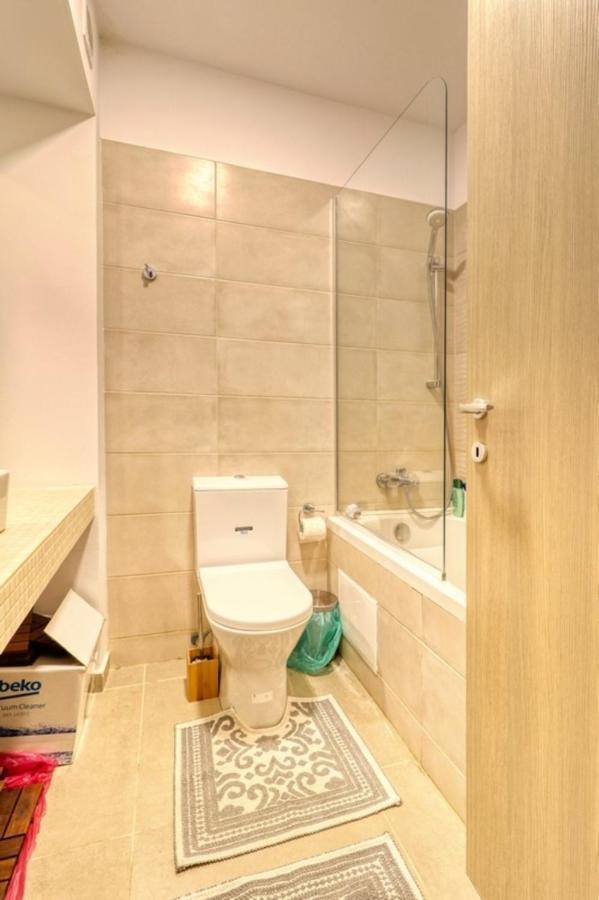 Luxury Politehnica Park Near Old Town Apartment *