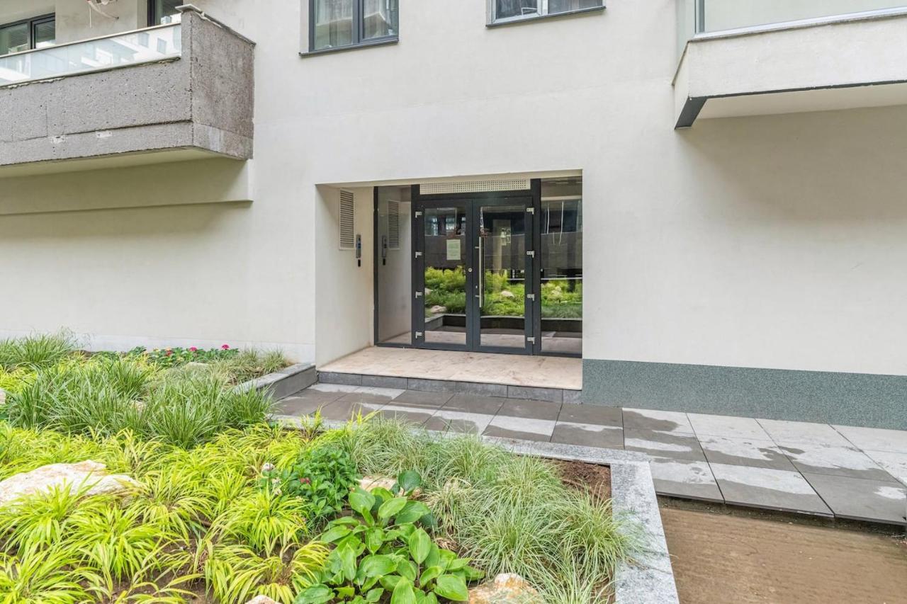 Apartament Cozy Studio With Netflix And Private Parking Bucureşti